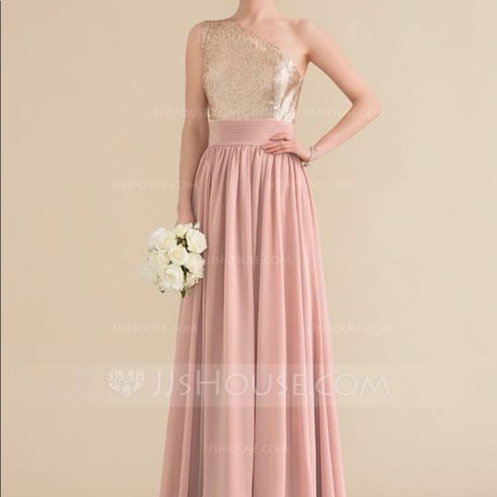 A Line Princess One Shoulder Dress.